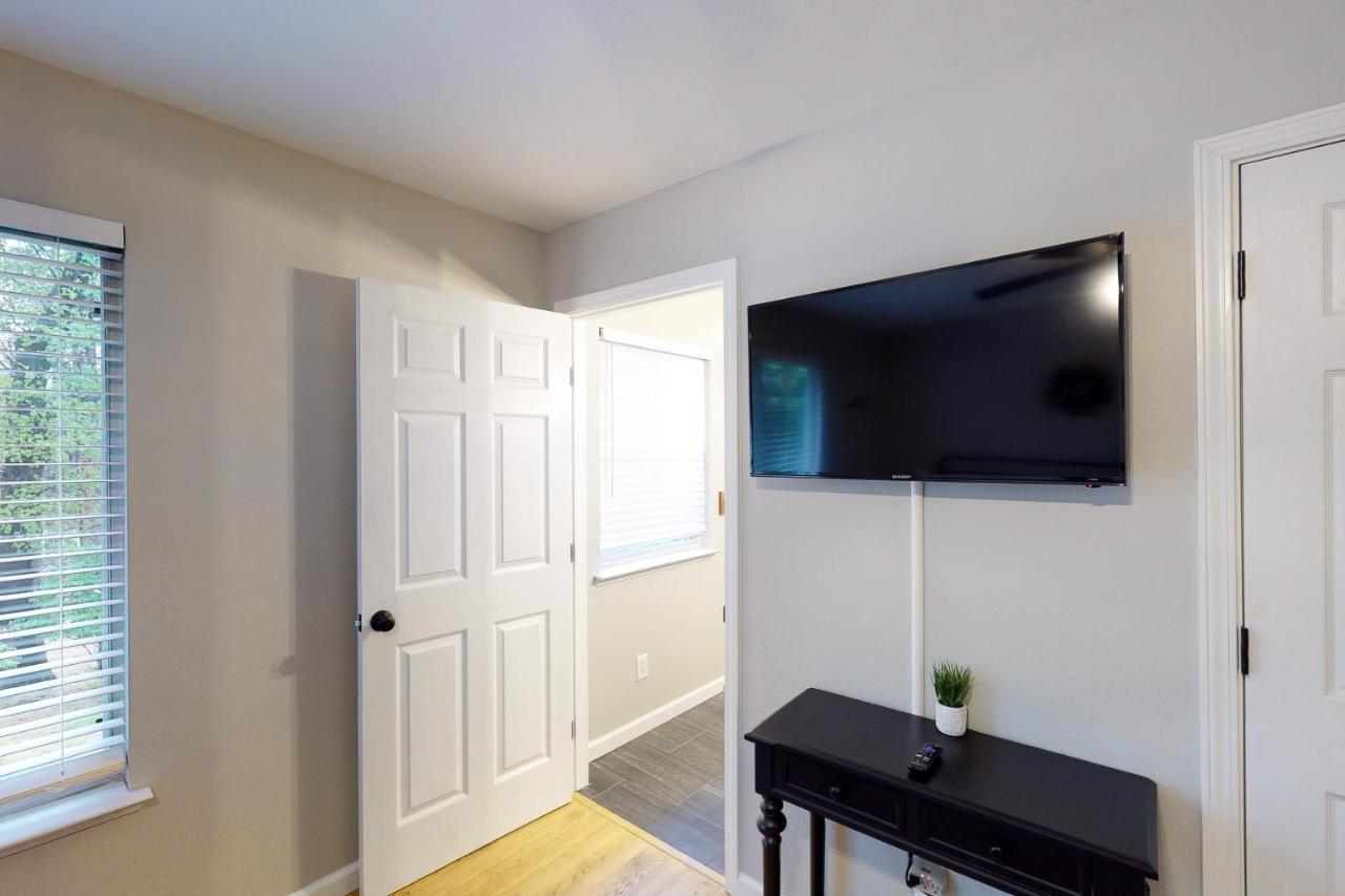 Pine Place Oakhurst Zewnętrze zdjęcie